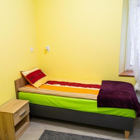 Apartament Przy Rynku Ostrowiec Świetokrzyski Exterior foto