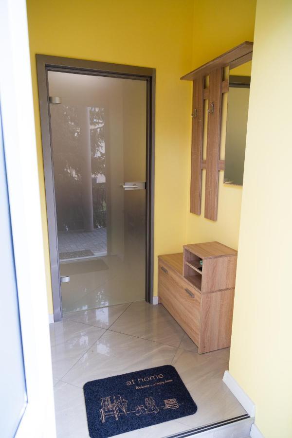 Apartament Przy Rynku Ostrowiec Świetokrzyski Exterior foto