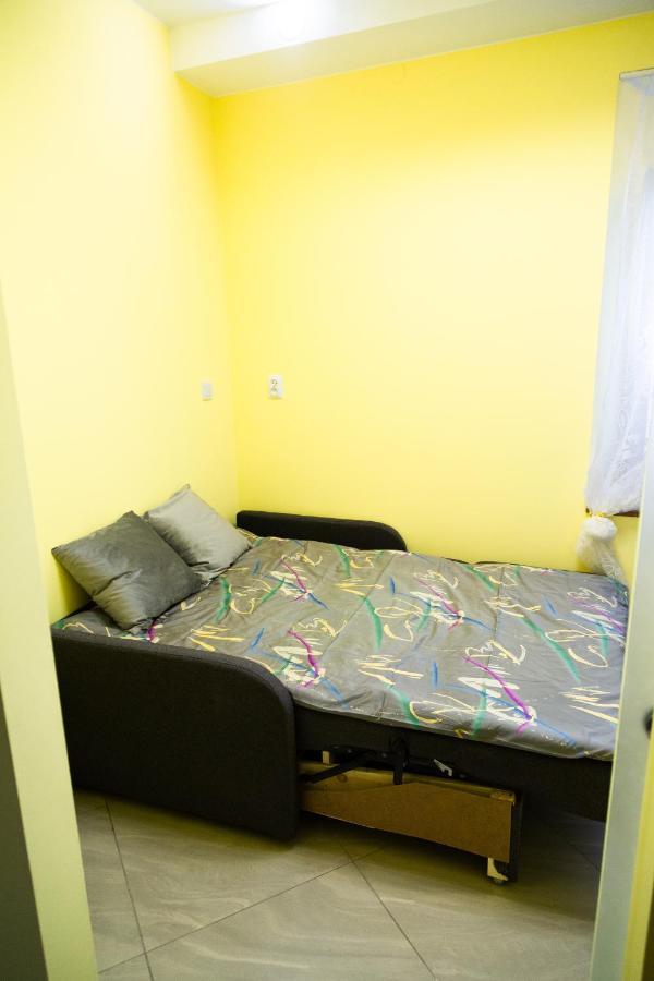 Apartament Przy Rynku Ostrowiec Świetokrzyski Exterior foto